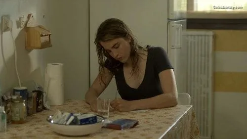 Adèle Haenel photo 4 of 260