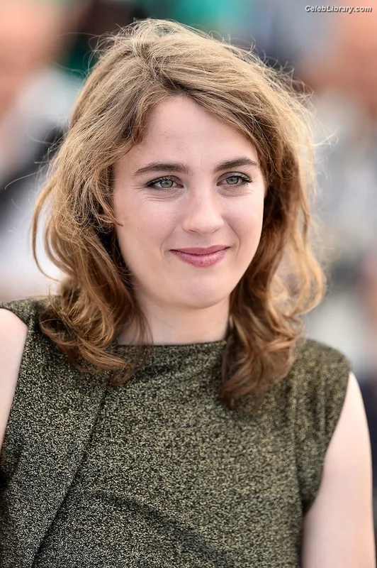 Adèle Haenel photo 13 of 260