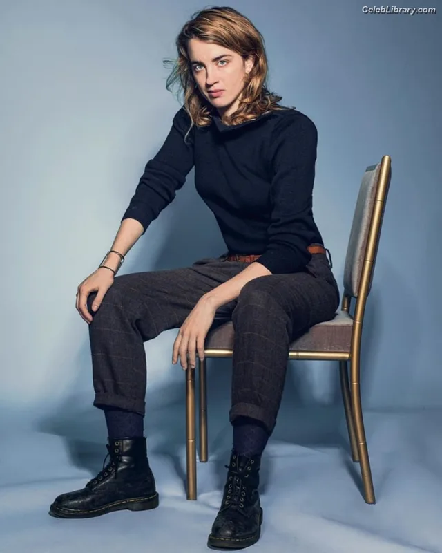 Adèle Haenel photo 5 of 260