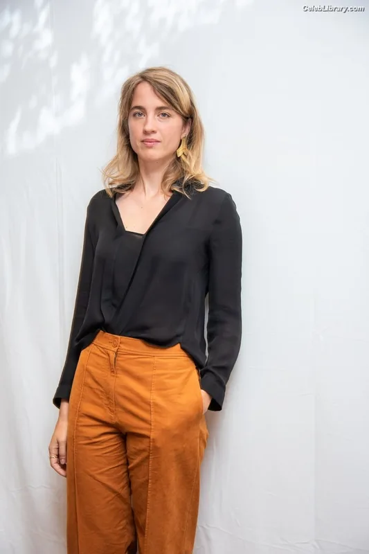 Adèle Haenel photo 24 of 260