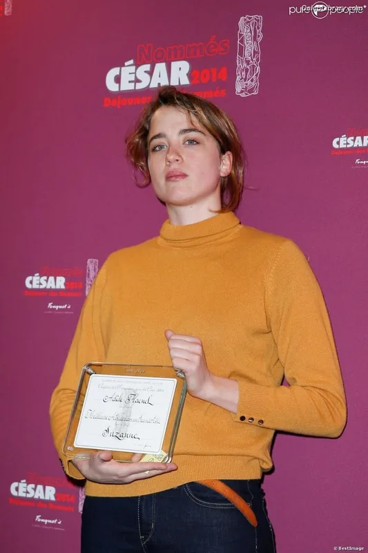 Adèle Haenel photo 8 of 260