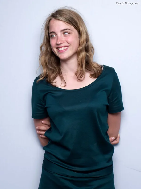 Adèle Haenel photo 17 of 260