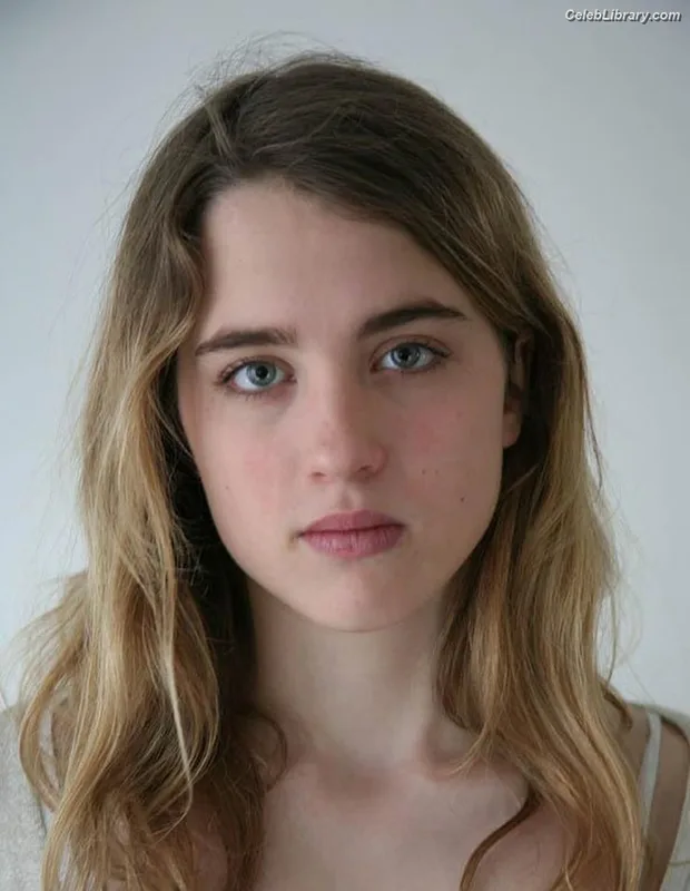 Adèle Haenel photo 18 of 260