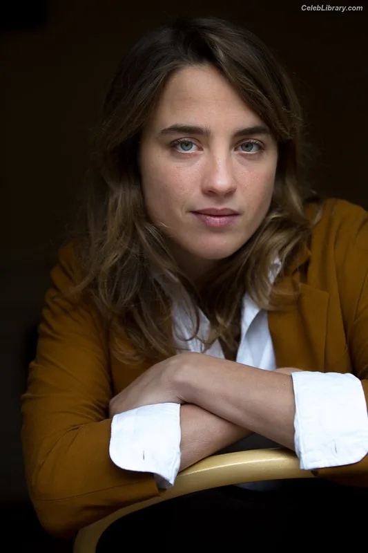 Adèle Haenel photo 21 of 260