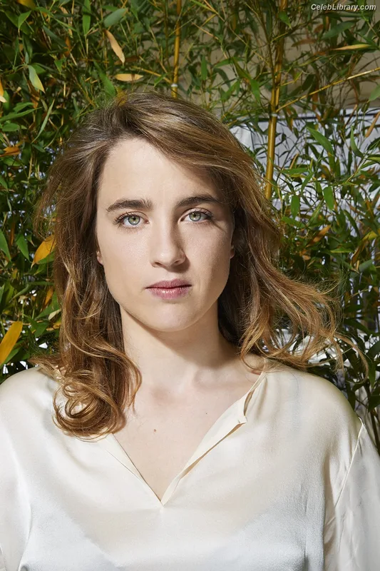 Adèle Haenel photo 8 of 260