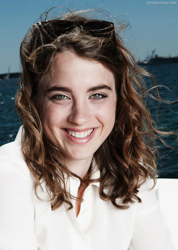 Adèle Haenel photo 11 of 260