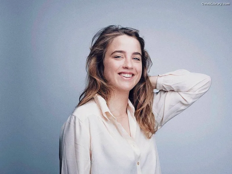 Adèle Haenel photo 11 of 260