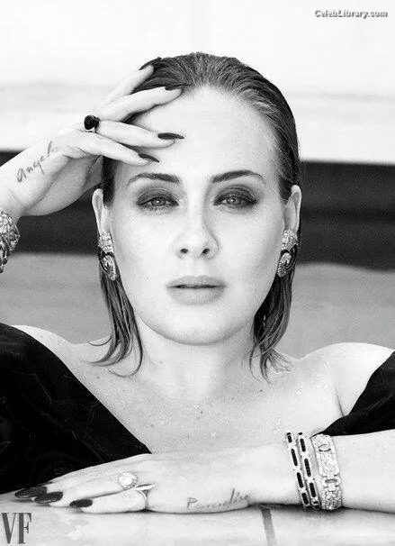 Adele photo 16 of 25