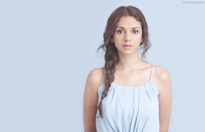 Aditi Rao Hydari photo 11 of 13