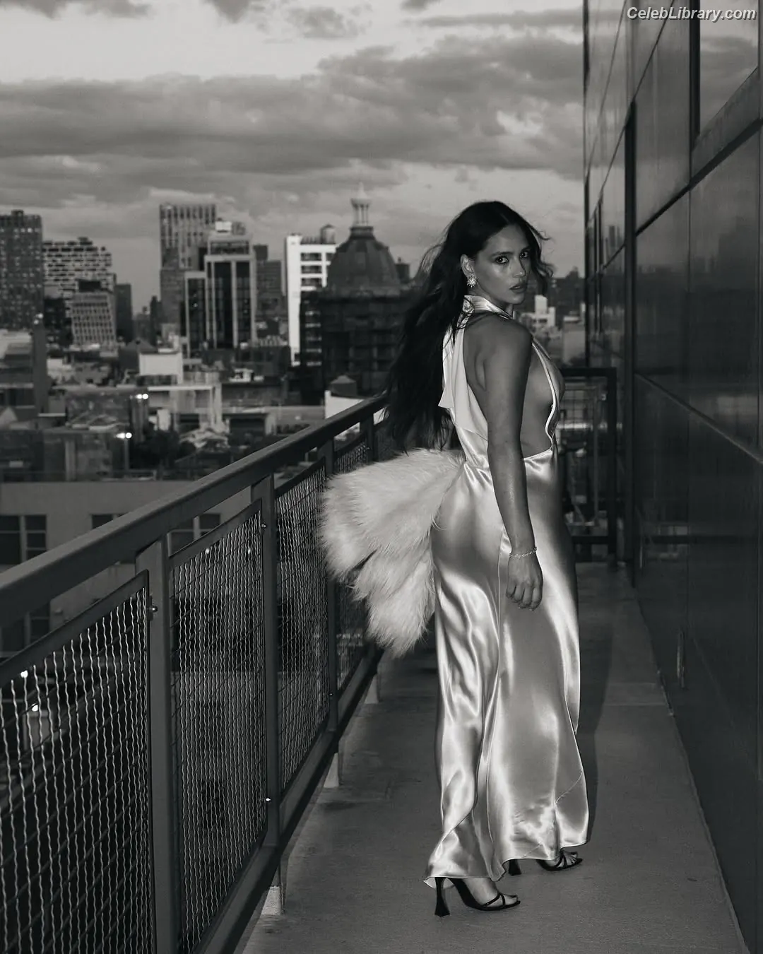 Adria Arjona photo 9 of 667