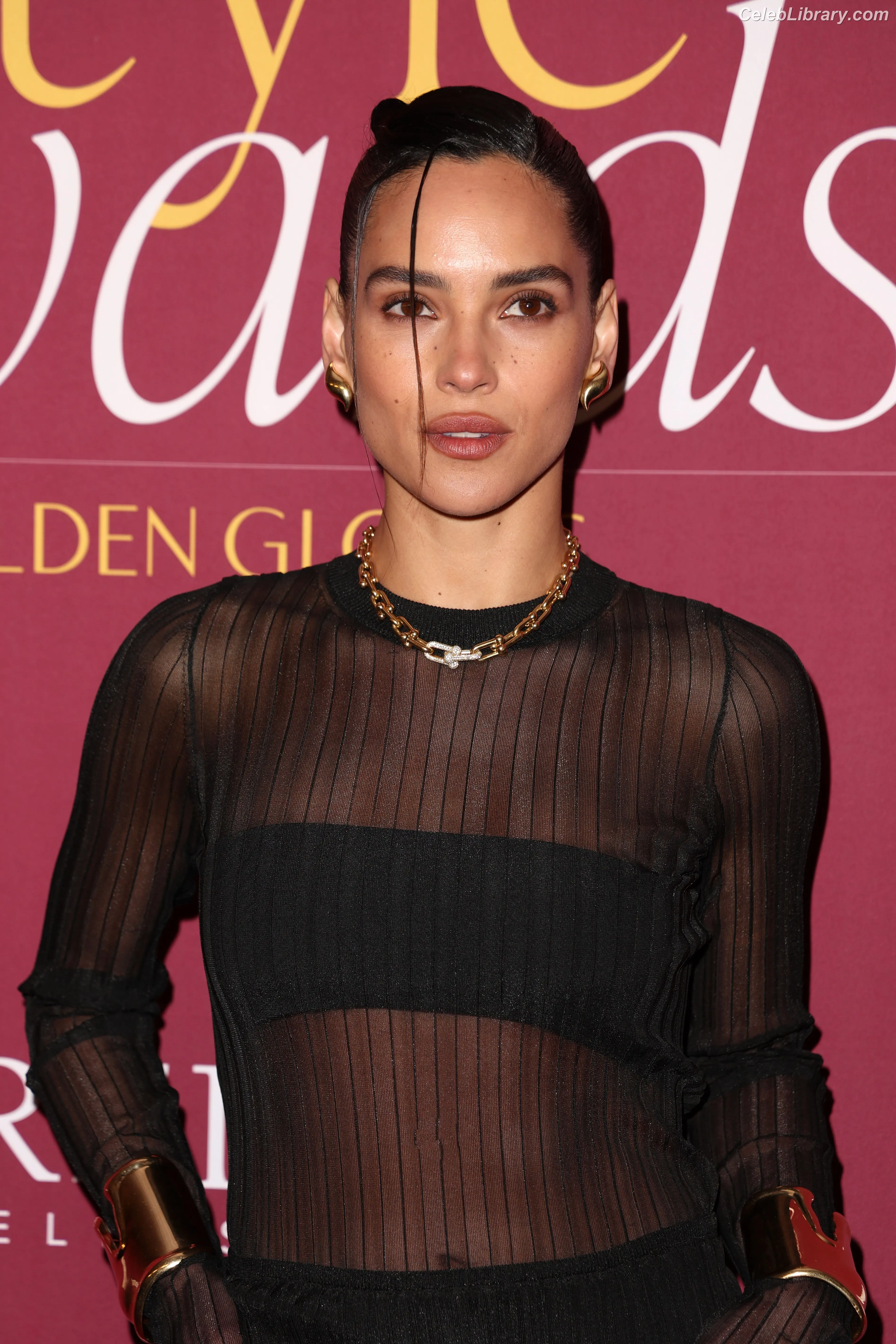 Adria Arjona photo 22 of 667