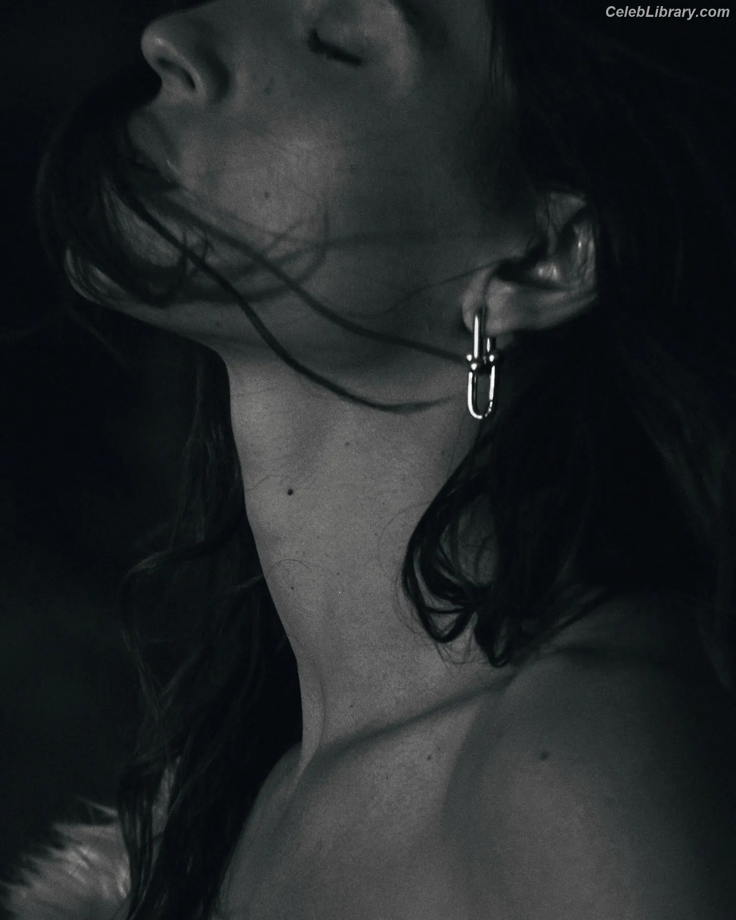 Adria Arjona photo 21 of 667