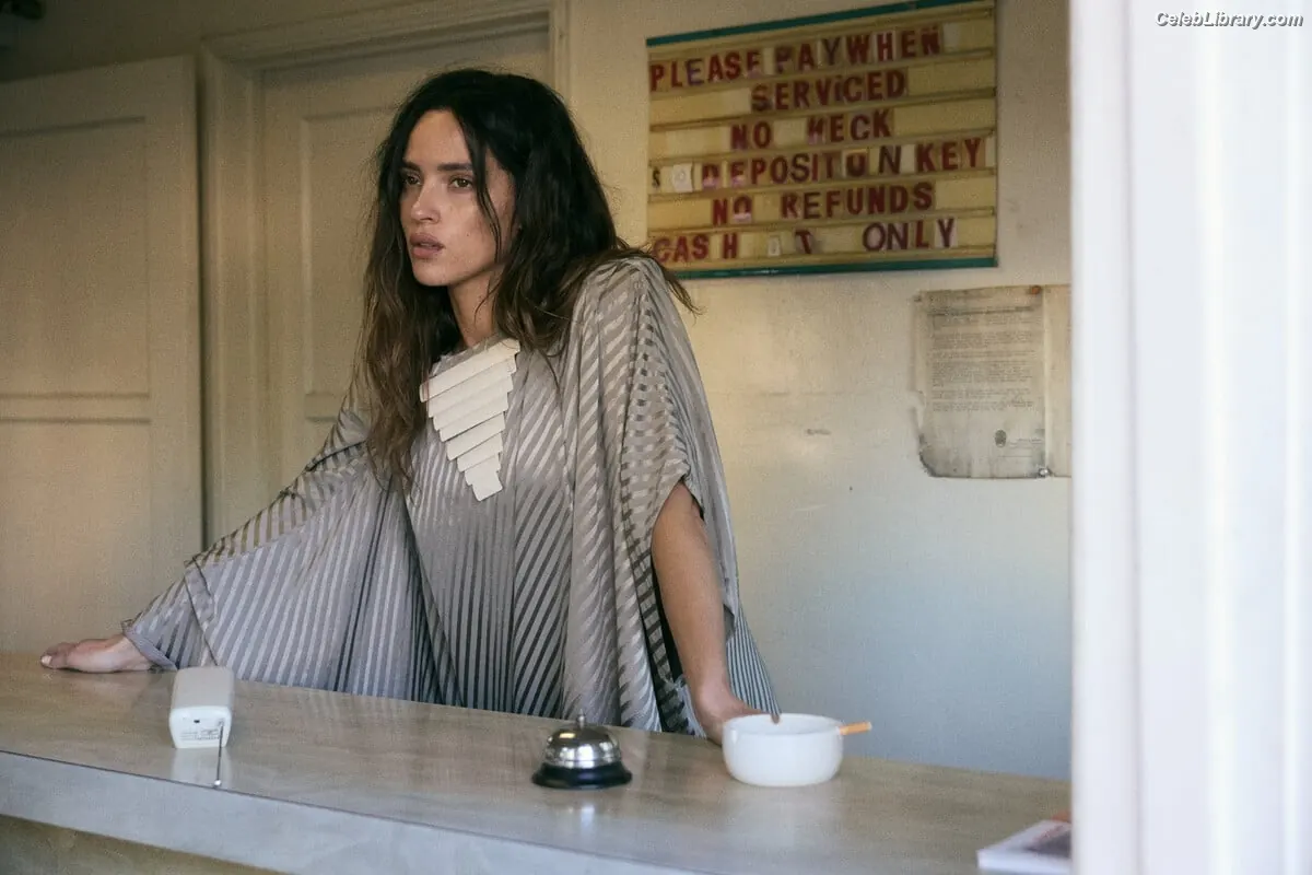 Adria Arjona photo 2 of 667