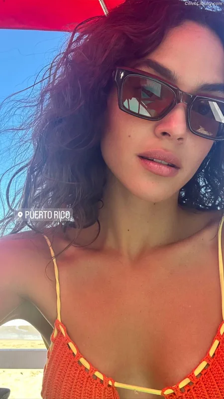 Adria Arjona photo 15 of 668