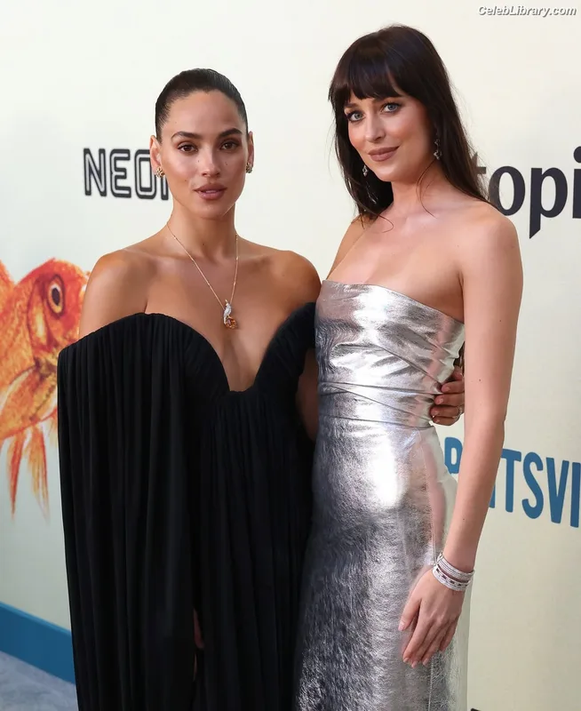 Adria Arjona photo 16 of 668
