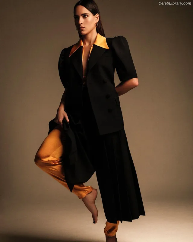 Adria Arjona photo 6 of 668