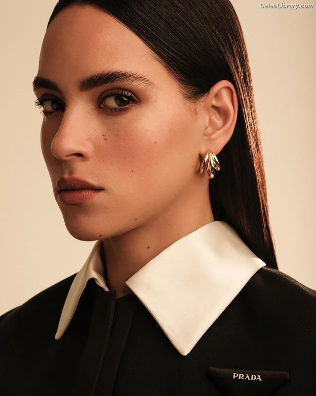 Adria Arjona photo 11 of 668