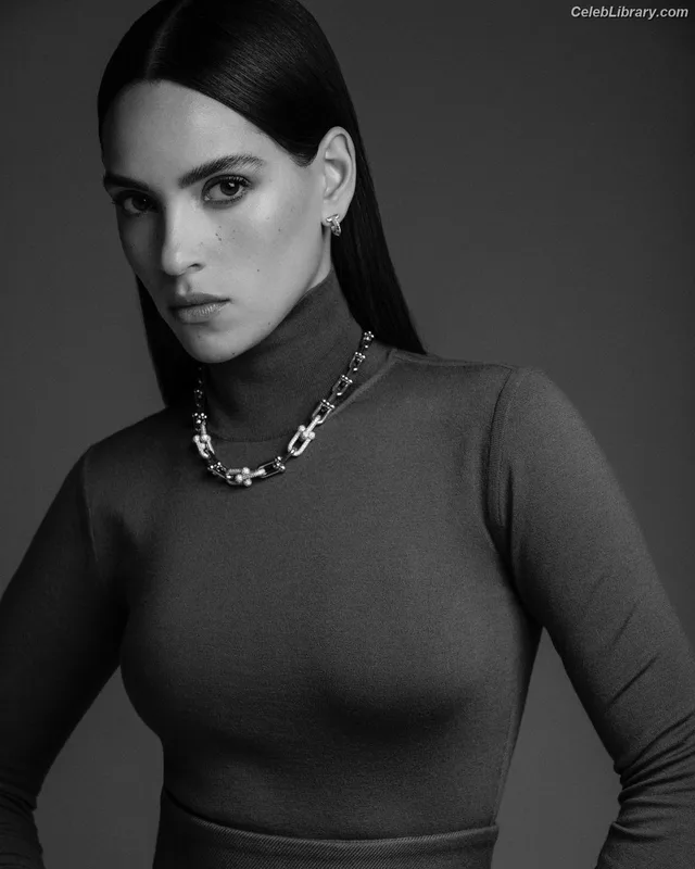 Adria Arjona photo 15 of 668