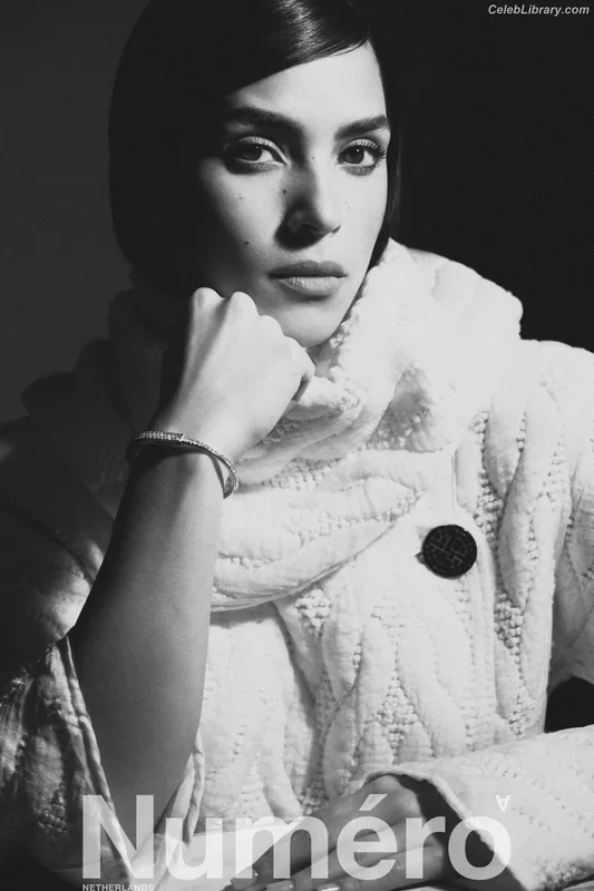 Adria Arjona photo 2 of 668