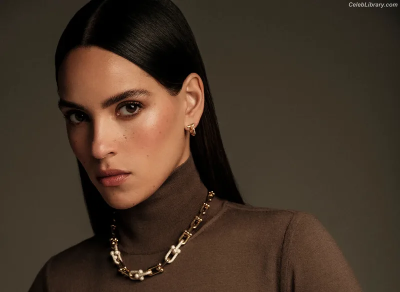 Adria Arjona photo 3 of 668