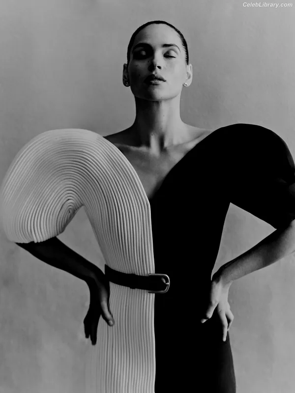 Adria Arjona photo 15 of 668
