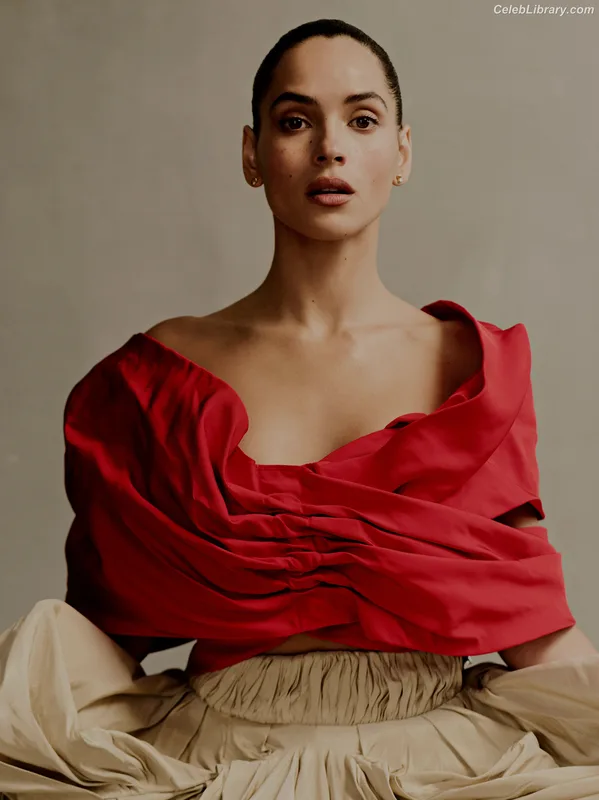 Adria Arjona photo 20 of 668