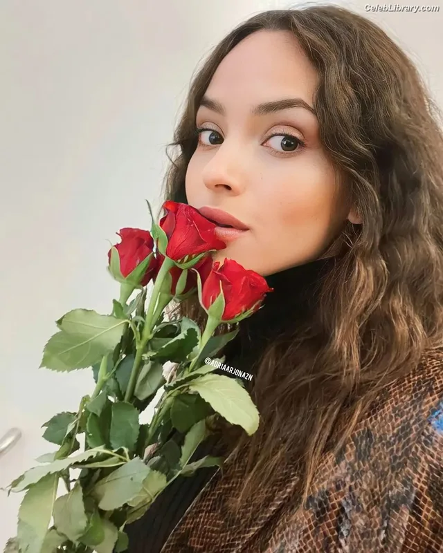Adria Arjona photo 2 of 668