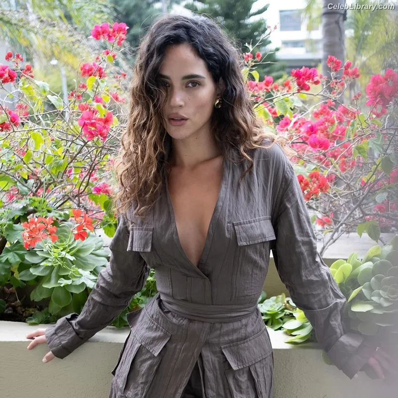 Adria Arjona photo 7 of 668
