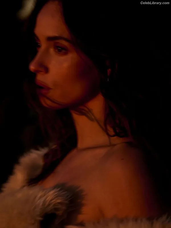 Adria Arjona photo 10 of 668