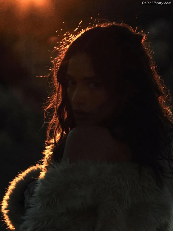 Adria Arjona photo 11 of 668