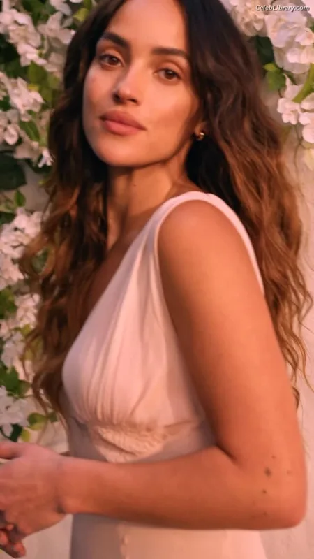 Adria Arjona photo 20 of 668