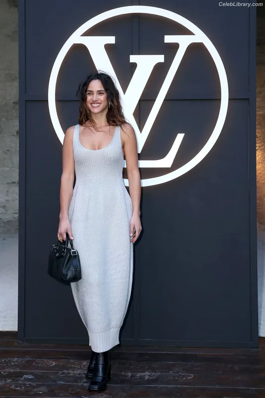 Adria Arjona photo 19 of 668