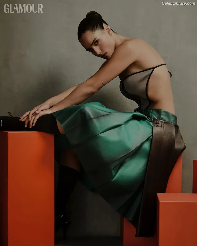 Adria Arjona photo 8 of 668