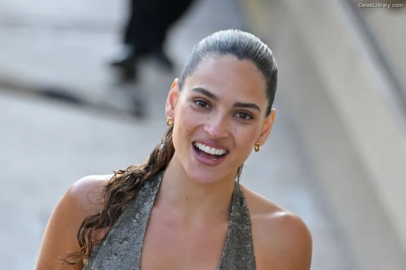 Adria Arjona photo 12 of 668
