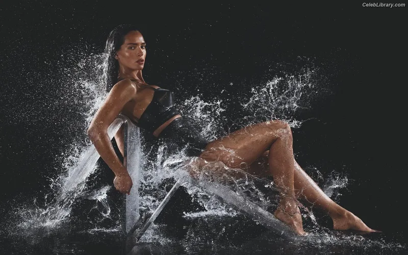 Adria Arjona photo 7 of 668