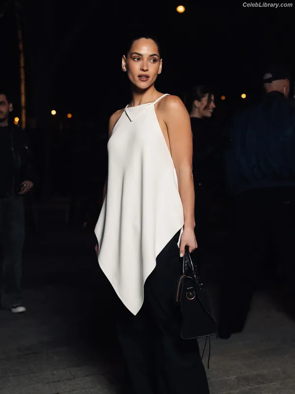 Adria Arjona photo 9 of 668