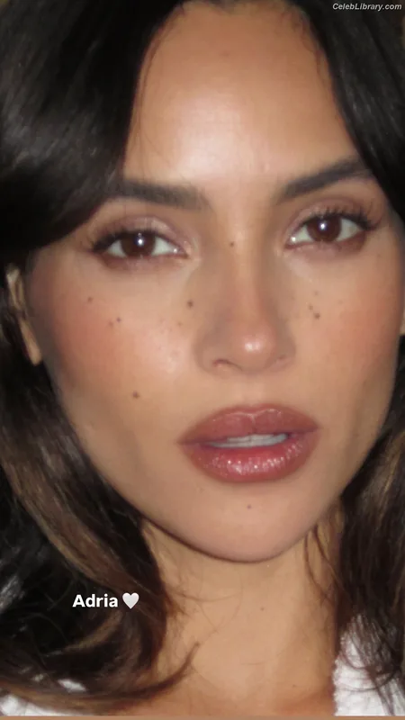 Adria Arjona photo 18 of 668