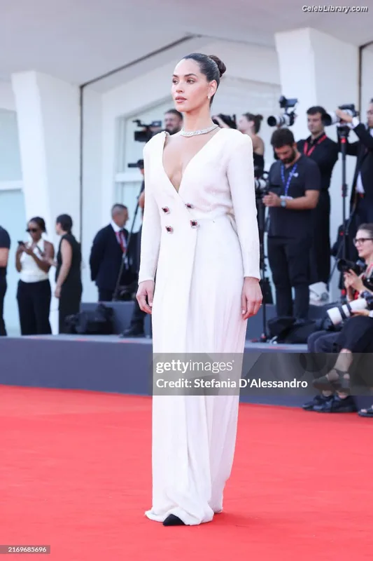 Adria Arjona photo 21 of 668
