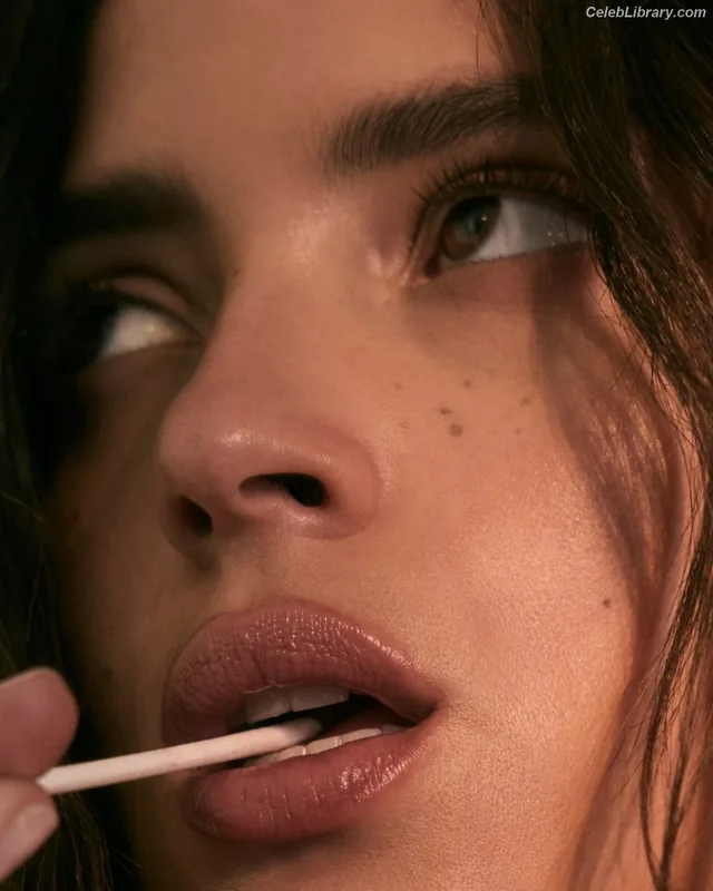 Adria Arjona photo 6 of 668