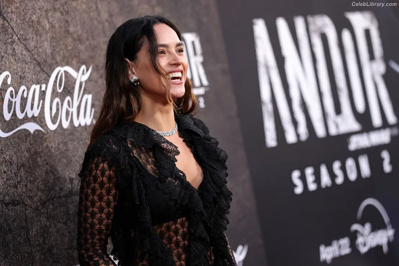 Adria Arjona photo 4 of 668