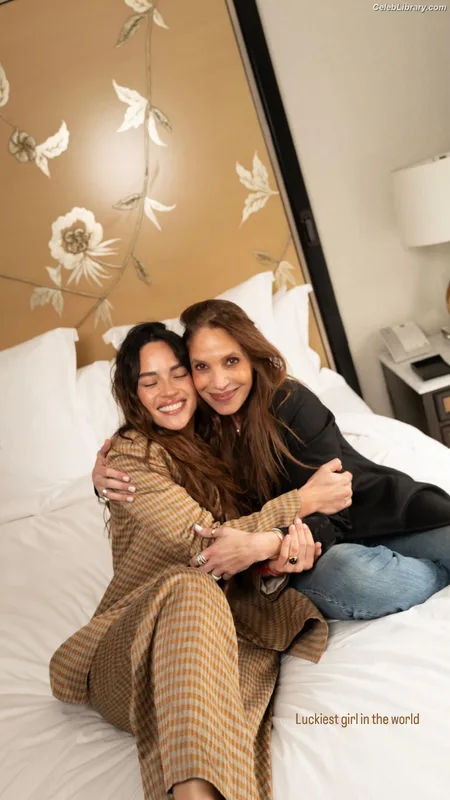 Adria Arjona photo 5 of 668