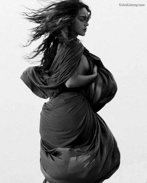 Adria Arjona photo 17 of 668