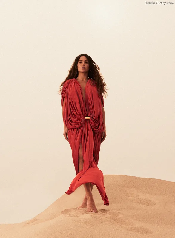 Adria Arjona photo 21 of 668