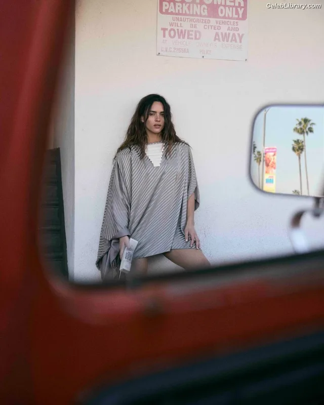 Adria Arjona photo 9 of 668