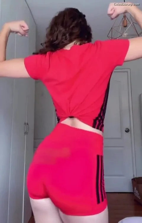 Adriana Campos-Salazar photo 6 of 92