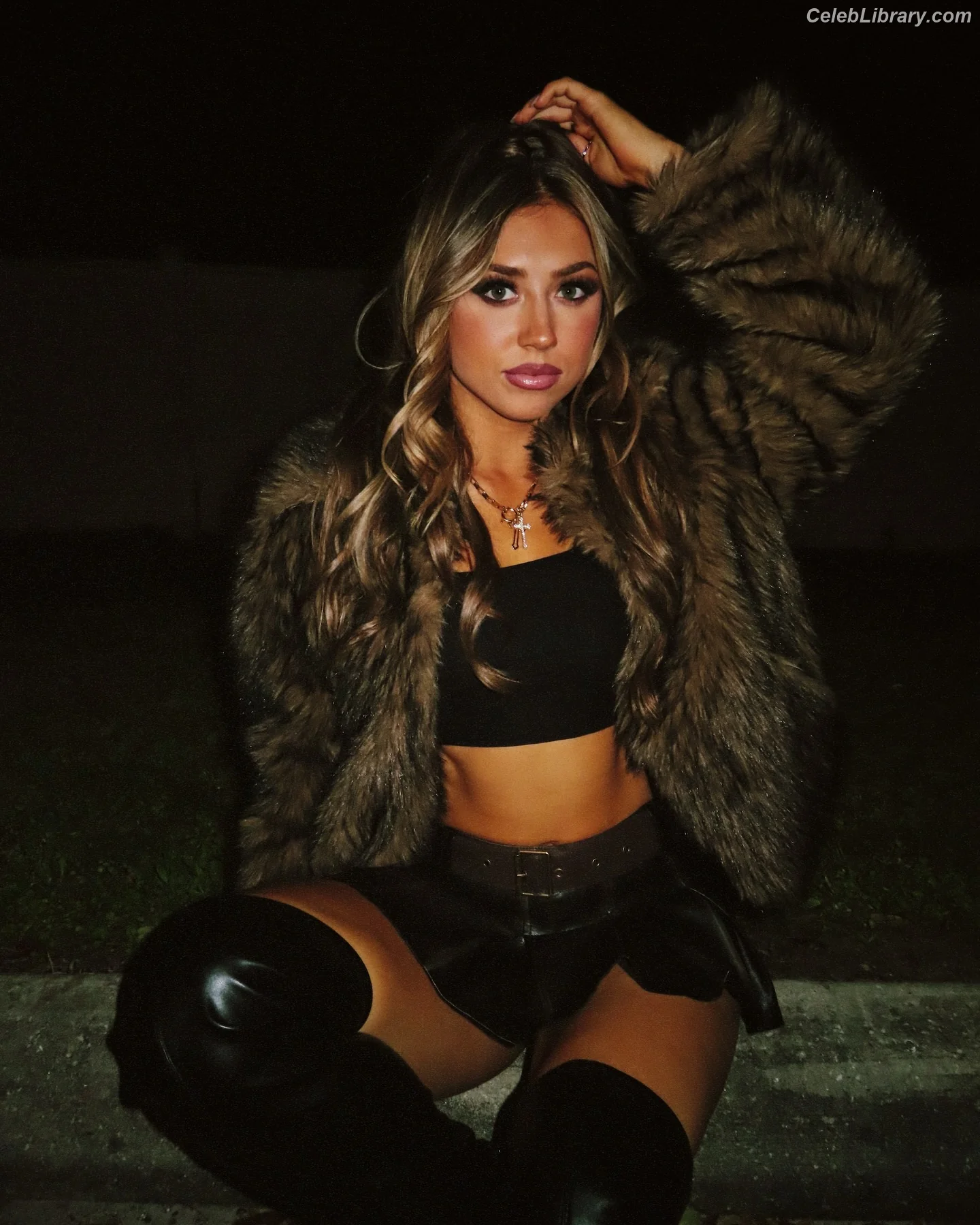 Adriana Rizzo photo 4 of 300