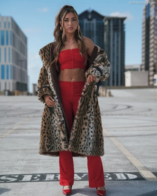 Adriana Rizzo photo 23 of 301