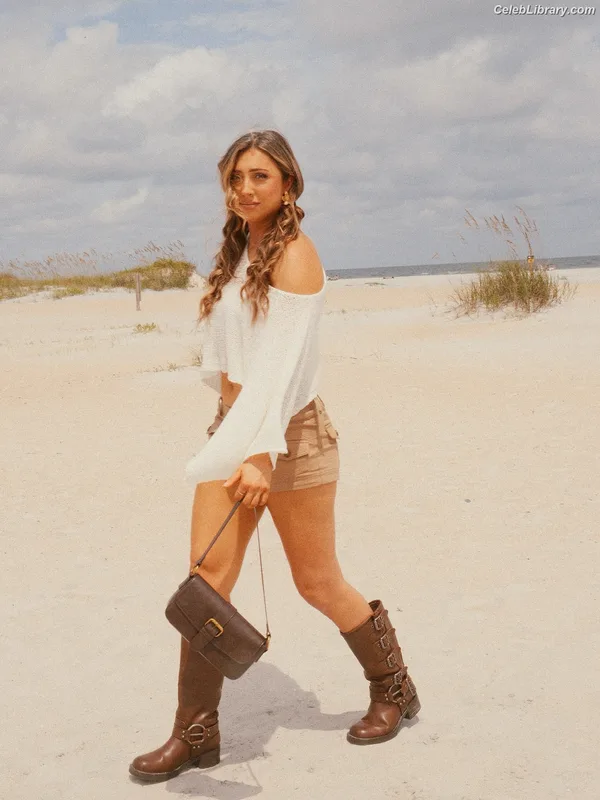 Adriana Rizzo photo 19 of 301