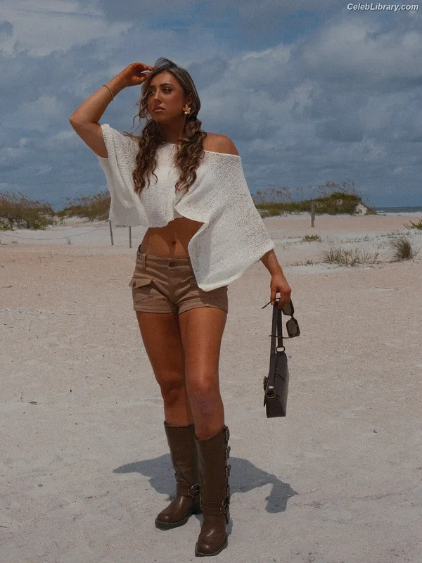 Adriana Rizzo photo 20 of 301