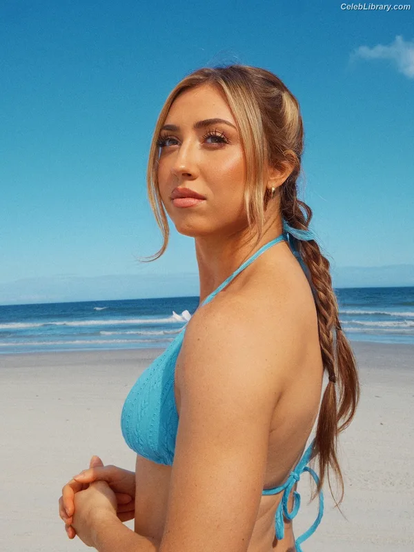 Adriana Rizzo photo 22 of 301